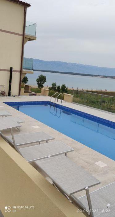 Villa Baric Nin Luaran gambar