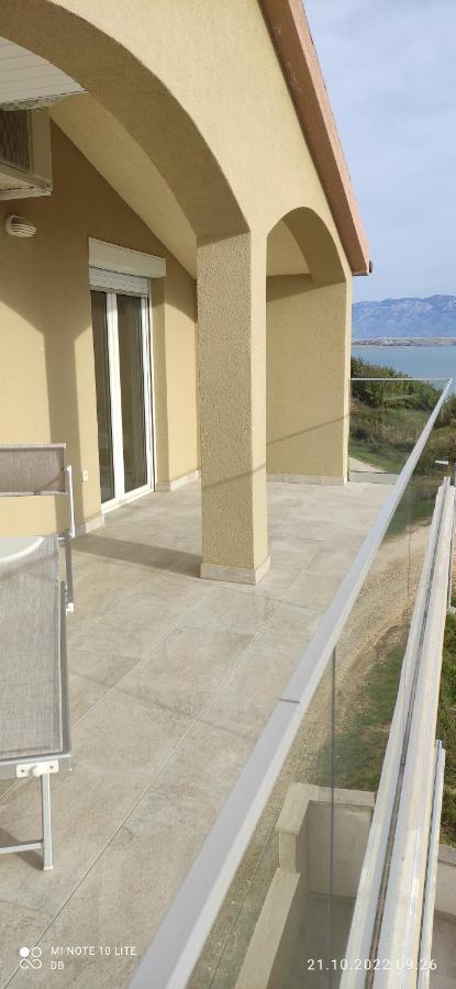 Villa Baric Nin Luaran gambar