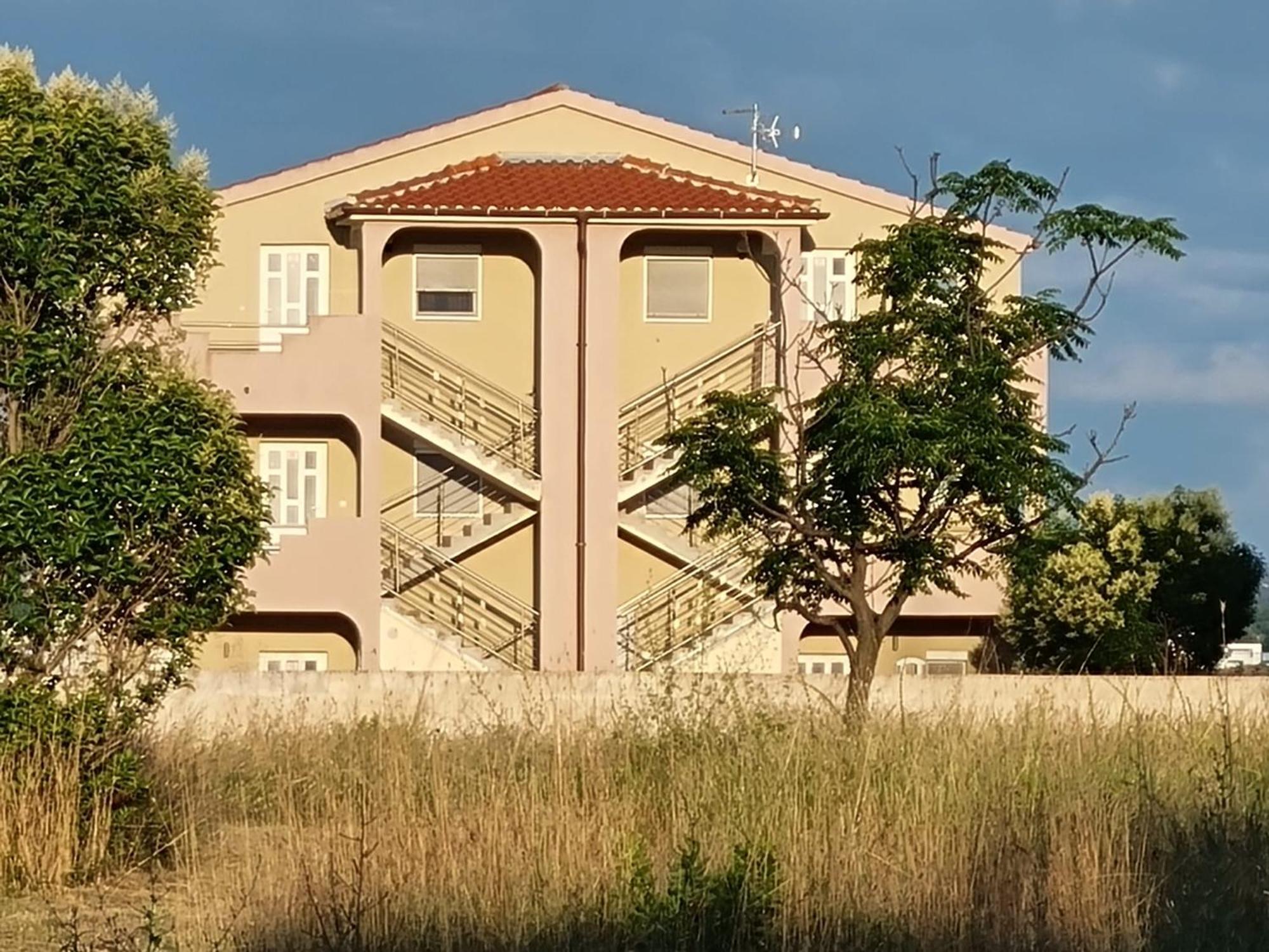 Villa Baric Nin Luaran gambar